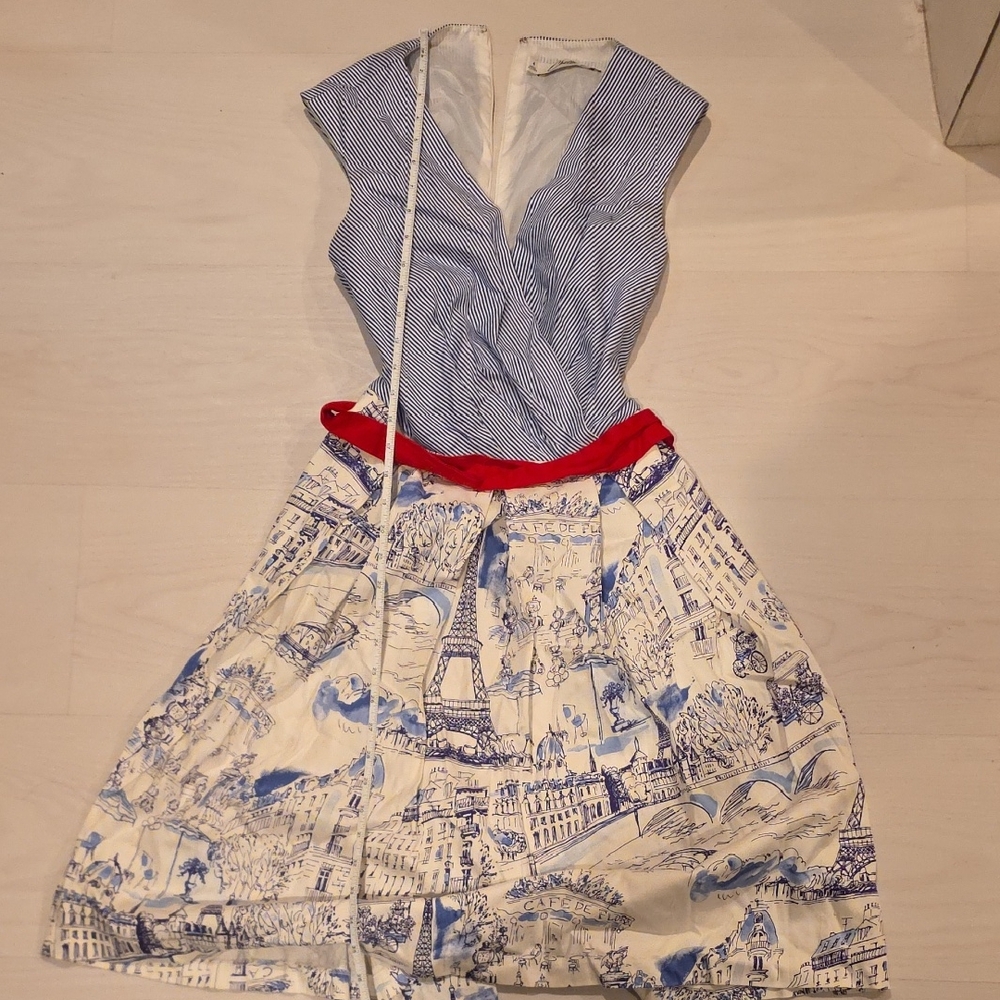 Chetta B Blue and White Printed Dress with Red Accents SIZE 4